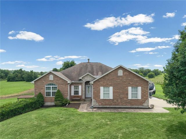 25303 E 199th Street, Pleasant Hill, MO 64080