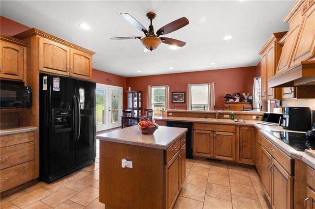 25303 E 199th Street, Pleasant Hill, MO 64080
