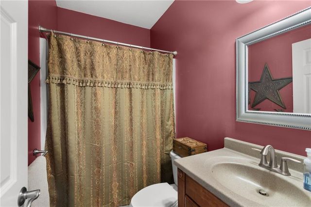 25303 E 199th Street, Pleasant Hill, MO 64080