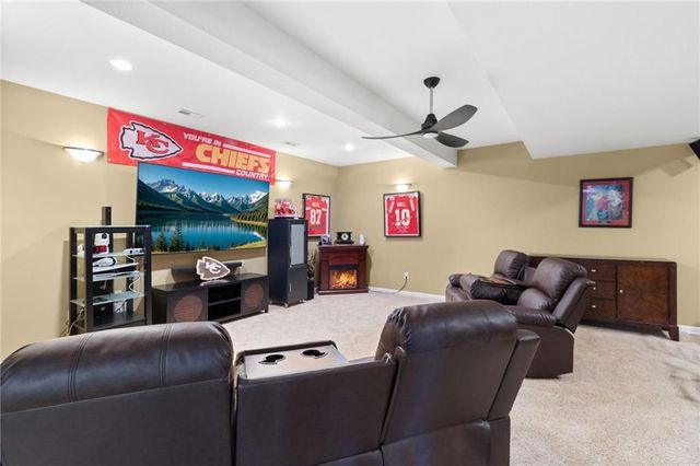 25303 E 199th Street, Pleasant Hill, MO 64080