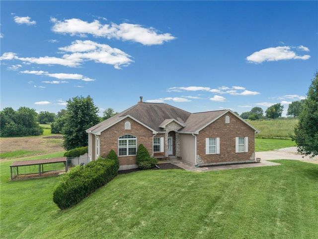 25303 E 199th Street, Pleasant Hill, MO 64080