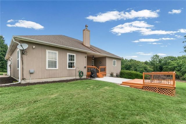 25303 E 199th Street, Pleasant Hill, MO 64080