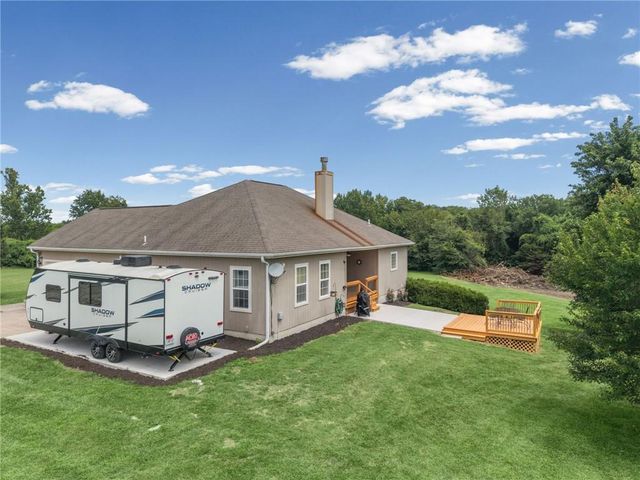 25303 E 199th Street, Pleasant Hill, MO 64080