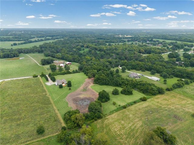25303 E 199th Street, Pleasant Hill, MO 64080