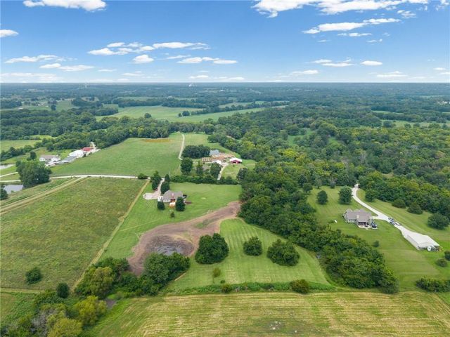 25303 E 199th Street, Pleasant Hill, MO 64080