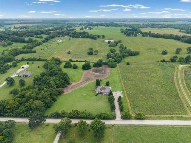 25303 E 199th Street, Pleasant Hill, MO 64080