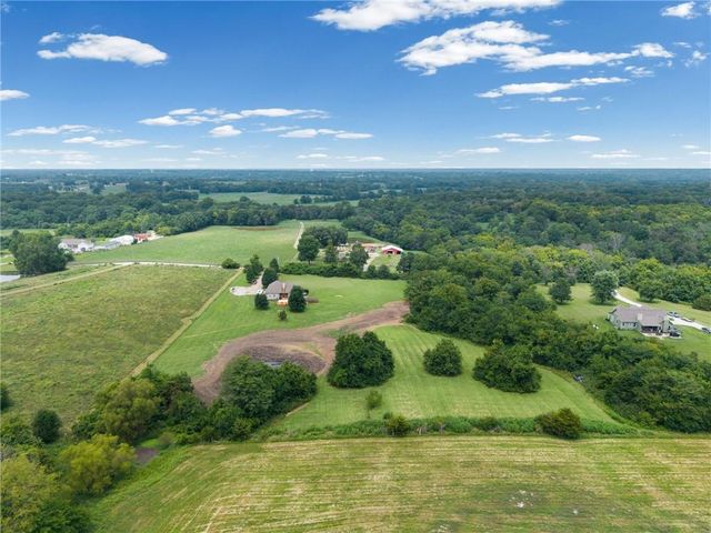 25303 E 199th Street, Pleasant Hill, MO 64080