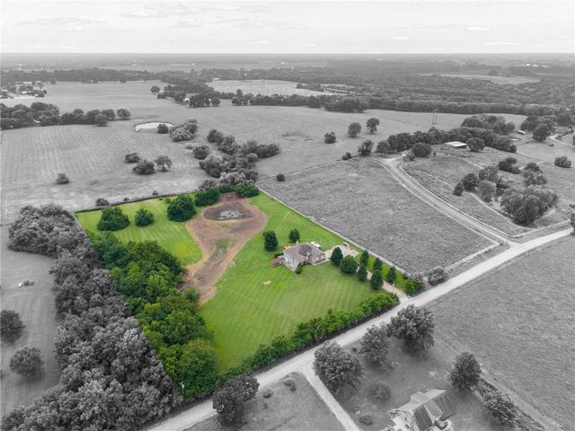 25303 E 199th Street, Pleasant Hill, MO 64080