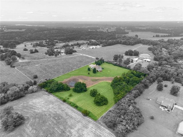 25303 E 199th Street, Pleasant Hill, MO 64080