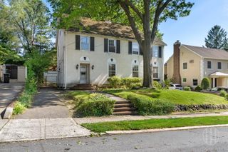 12 Carolina Road, Douglaston, NY 11362