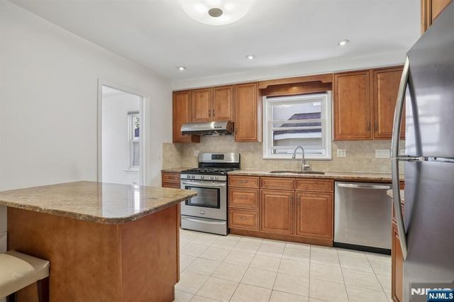 1018 Inwood Terrace, Fort Lee, NJ 07024