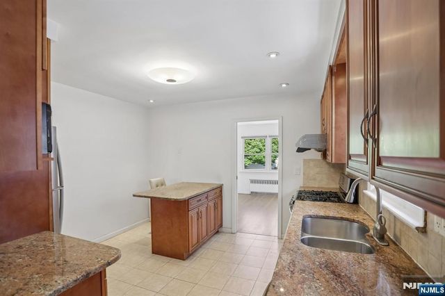 1018 Inwood Terrace, Fort Lee, NJ 07024