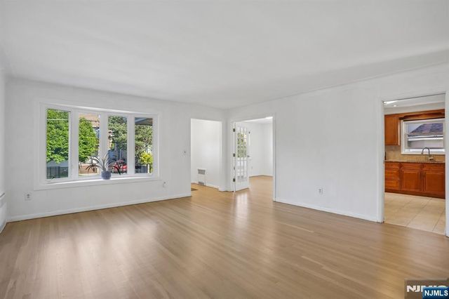 1018 Inwood Terrace, Fort Lee, NJ 07024