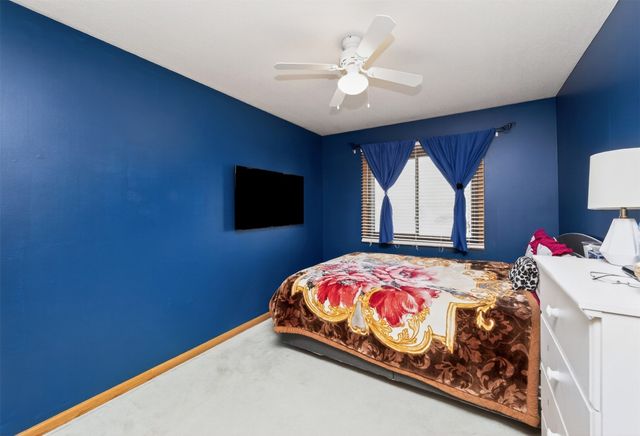 3860 92nd Circle, Urbandale, IA 50322