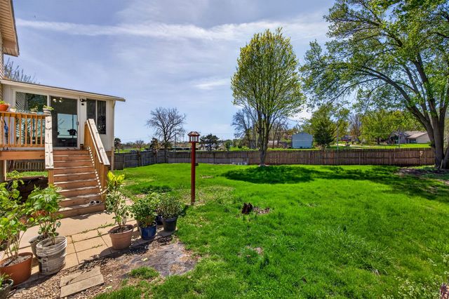3860 92nd Circle, Urbandale, IA 50322