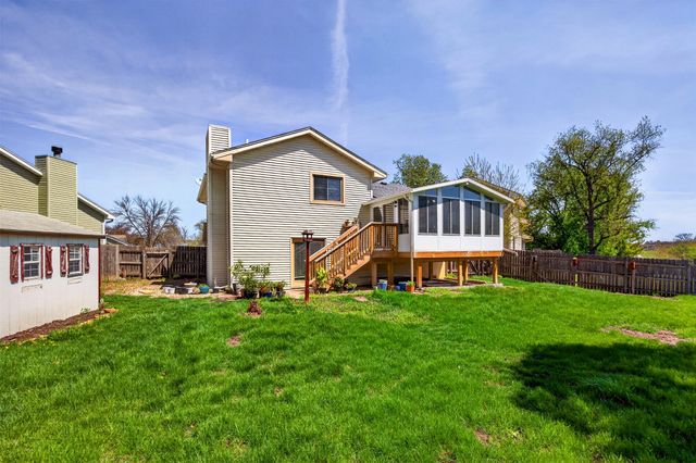 3860 92nd Circle, Urbandale, IA 50322