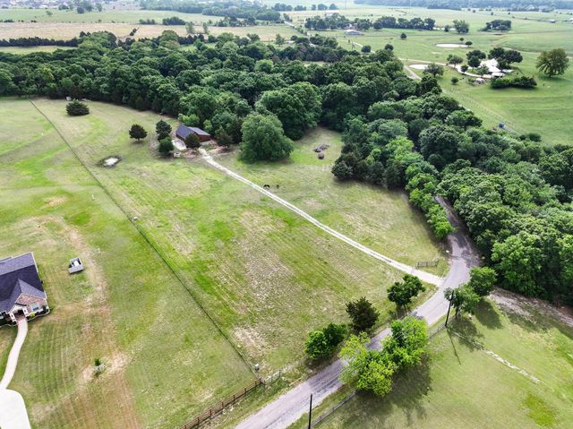 1906 Durning Road, Van Alstyne, TX 75495