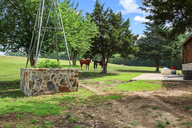 1906 Durning Road, Van Alstyne, TX 75495