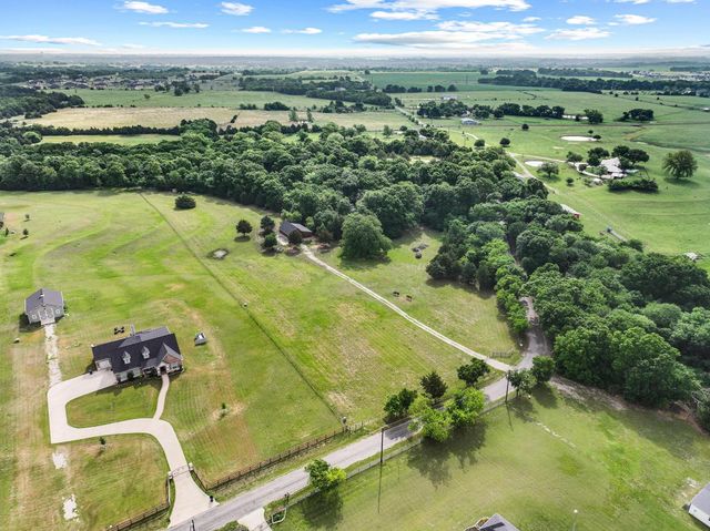 1906 Durning Road, Van Alstyne, TX 75495