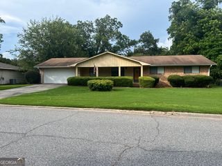 112 Haag Drive, Warner Robins, GA 31093