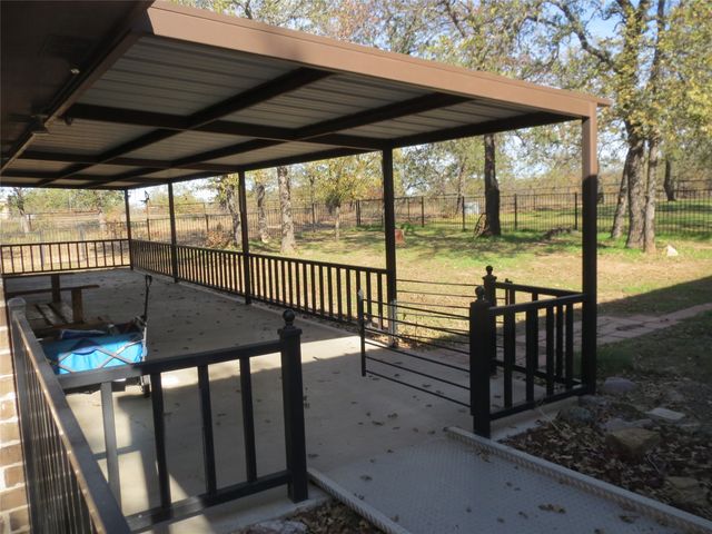 1271 County Road 3555, Paradise, TX 76073