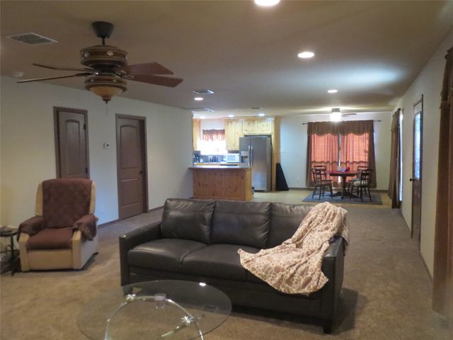 1271 County Road 3555, Paradise, TX 76073