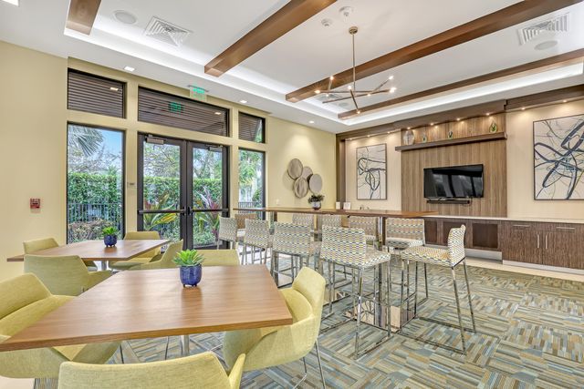 13629 Artisan Circle, Palm Beach Gardens, FL 33418