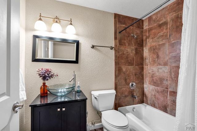 4720 Desert Candle Dr, Pueblo, CO 81001