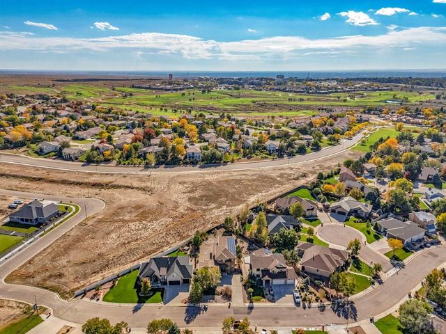 4720 Desert Candle Dr, Pueblo, CO 81001