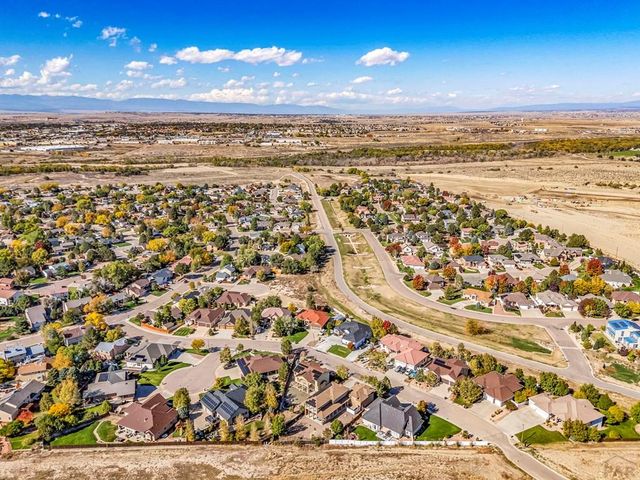 4720 Desert Candle Dr, Pueblo, CO 81001