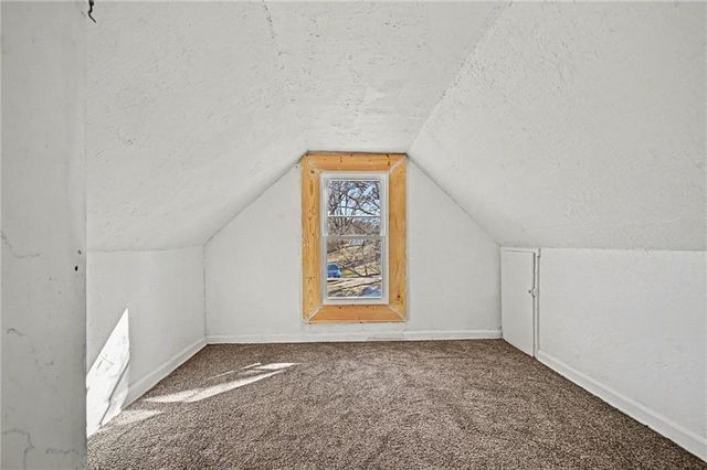 1613 Clifford Street, St Joseph, MO 64505