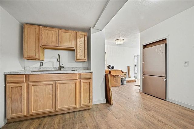 1613 Clifford Street, St Joseph, MO 64505