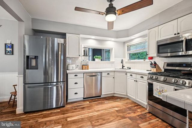 18 UNION AVENUE, Stratford, NJ 08084