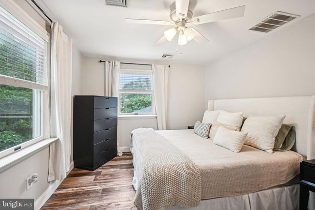 18 UNION AVENUE, Stratford, NJ 08084