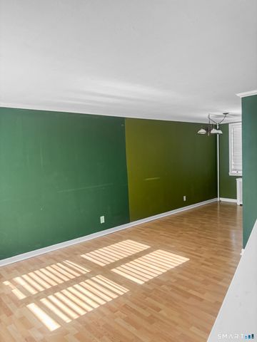 163 Louisiana Avenue 163, Bridgeport, CT 06610