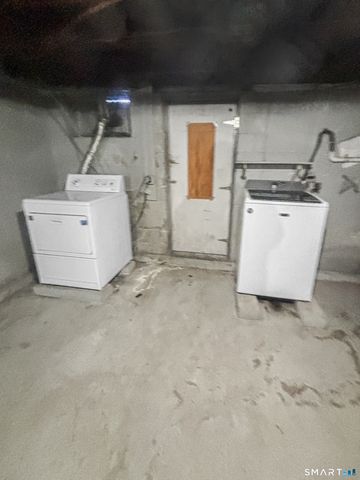 163 Louisiana Avenue 163, Bridgeport, CT 06610