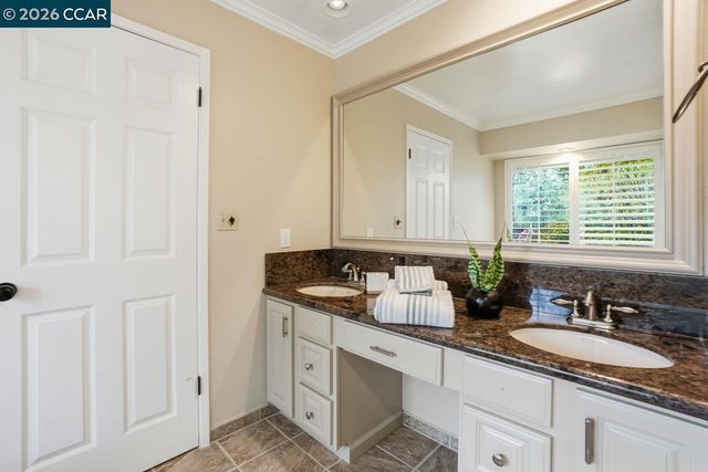 1903 Via Ferrari, Lafayette, CA 94549