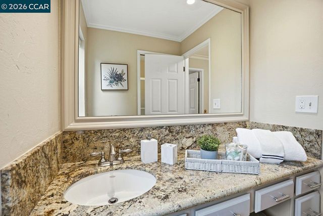 1903 Via Ferrari, Lafayette, CA 94549