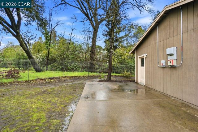 1903 Via Ferrari, Lafayette, CA 94549