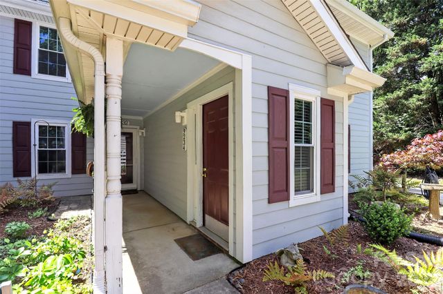 9234 Kings Canyon Drive, Charlotte, NC 28210