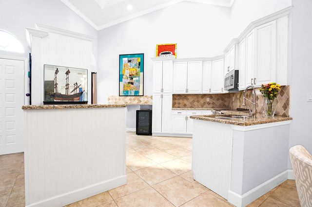 2102 Mahogany Place, Palm Beach Gardens, FL 33418