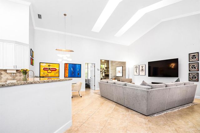 2102 Mahogany Place, Palm Beach Gardens, FL 33418