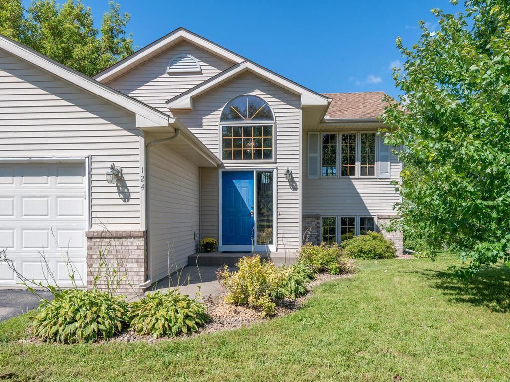 124 Mill Road, Waconia, MN 55387