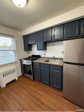 206 Grand Avenue B, Rutherford, NJ 07070