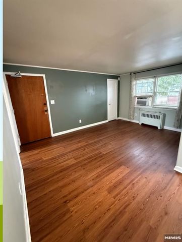 206 Grand Avenue B, Rutherford, NJ 07070