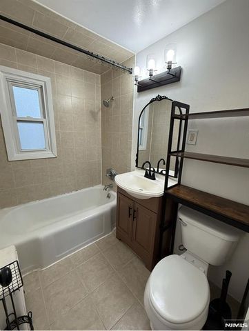 206 Grand Avenue B, Rutherford, NJ 07070