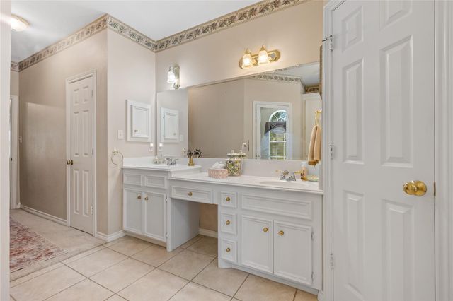 319 Palais Verde Road, Montgomery, TX 77356