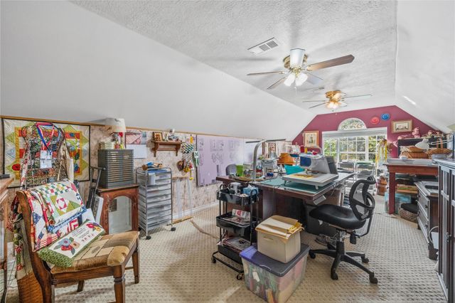 319 Palais Verde Road, Montgomery, TX 77356