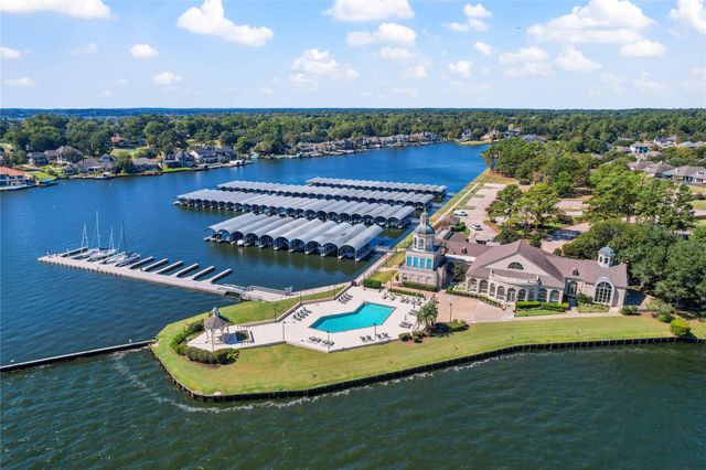 319 Palais Verde Road, Montgomery, TX 77356