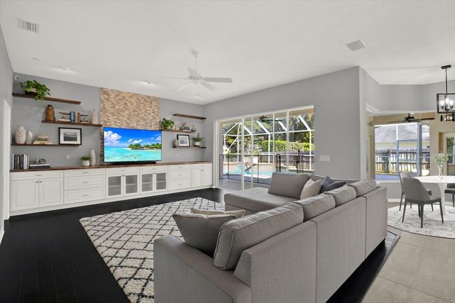 704 FAYETTE PLACE, Lutz, FL 33549